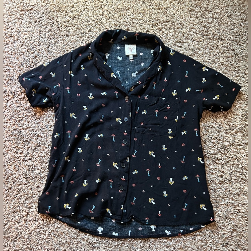 Mushroom button-up